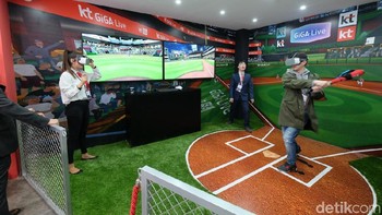 Sensasi main baseball secara virtual bisa dirasakan pengunjung. (Foto: detikINET/Adi Fida Rahman)