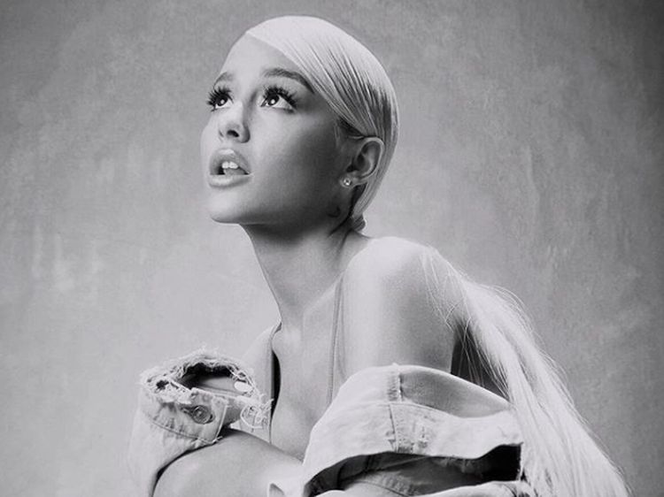 Ariana Grande, Sang Ratu Instagram