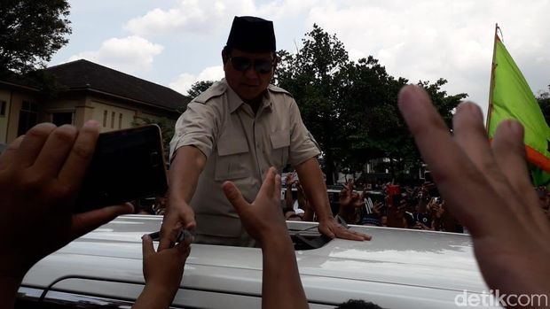 Prabowo Tiba di Lokasi Deklarasi Purnawirawan TNI/Polri di Sleman