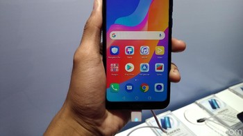 Layarnya memiliki ukuran 6.09 inch dengan kualitas HD. Foto: Muhamad Imron Rosyadi/detikINET