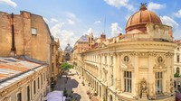 Kembali ke Eropa, selain Swiss dan Prancis, Syahrini sudah jalan-jalan di Bucharest, Romania. Wah seru! (iStock)