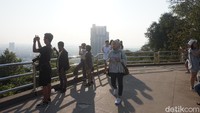 Lokasinya sekitar 15 menit dari Pantai Pattaya, bisa ditempuh menggunakan kendaraan bermotor (Shinta/detikTravel)  