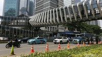 JPO tersebut tampak futuristik dan instagramable. 