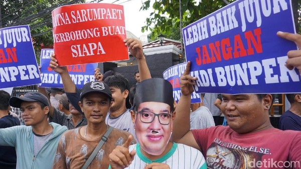 Topeng Fadli Zon Hingga Hanum Rais di Sidang Ratna Sarumpaet