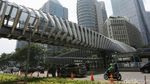 Potret JPO Instagramable di Jalan Sudirman yang Diresmikan Anies
