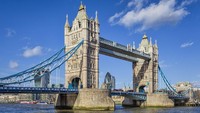 Tower Bridge yang ikonik di London juga pernah didatangi Syahrini (iStock)