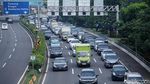 Kemacetan Imbas Arak-arakan di Jalan Sudirman