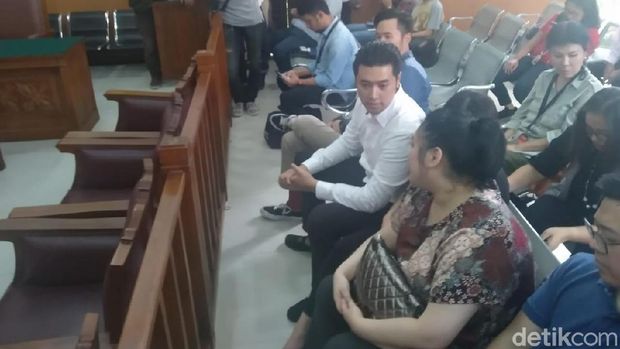 Hakim dan Richard Muljadi Sama-sama Sehat, Sidang Vonis Digelar