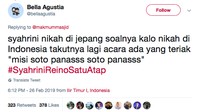 Petugas katering pun ikutan sibuk di resepsi pernikahan. Salah satunya sibuk menuangi soto panas. Foto: Twitter
