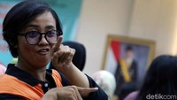 Penjabaran visi dan misi terkait hak disabilitas itu pun dapat dieksplorasi melalui debat tanya jawab para timses kedua kubu capres-cawapres.