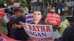 Topeng Fadli Zon Hingga Hanum Rais di Sidang Ratna Sarumpaet