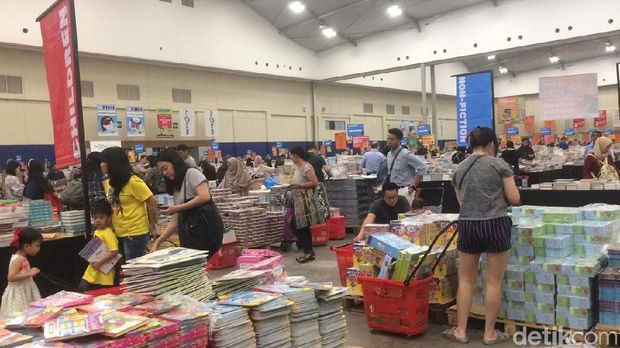 Big Bad Wolf Jakarta 2019 Resmi Dibuka, Wolfies Siap Borong Buku?