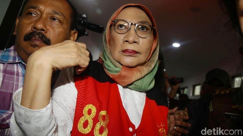 Ratna Sarumpaet: Aku Akui Kebohongan, tapi Nggak Sebar Hoax Ratna Sarumpaet: Aku Akui Kebohongan, tapi Nggak Sebar Hoax