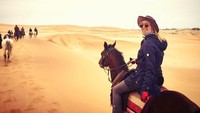 Ini saat dia berada di Namib-Naukluft National Park, Namibia (elisabethtnt/Instagram)