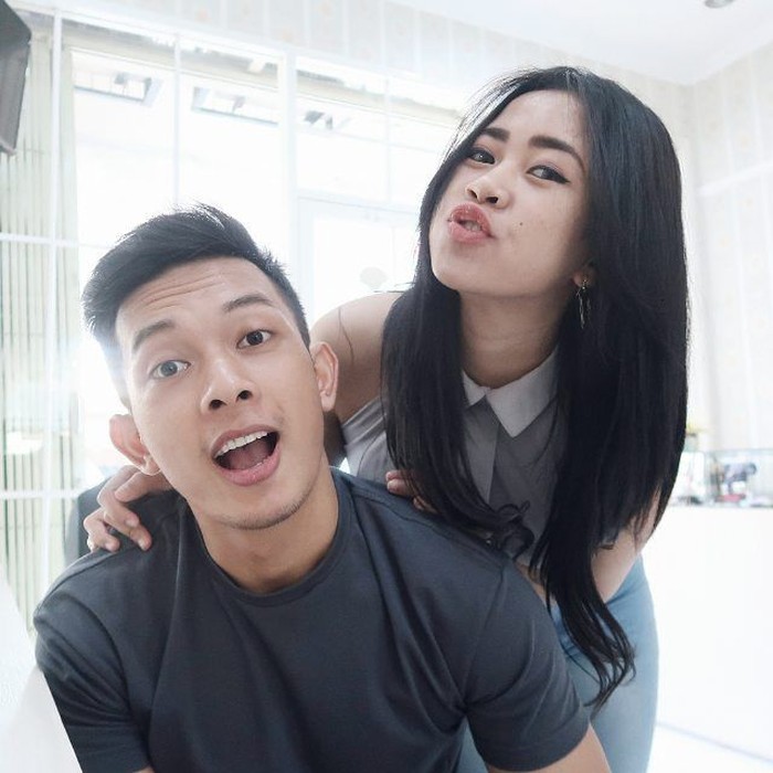 9900 Koleksi Gambar Foto Pasangan Romantis Gratis