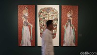 Pameran tunggal tersebut dibuka malam ini di Galeri Nasional Indonesia.