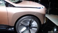 Roda yang digunakan Vision iNEXT.