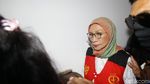 Gaya Ratna Sarumpaet Tiba di Pengadilan untuk Sidang Perdana