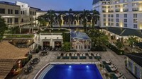Dulunya Hotel Sofitel Legend Metropole Hanoi merupakan kediaman Gubernur Prancis Tonkin. Letaknya ada di sudut kanan dari rumah Opera Hanoi dan Katedral St Joseph (Sofitel/CNN Travel)