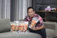 Tak Gengsi, 5 Artis Papan Atas Ini Jualan Keripik Umbi 