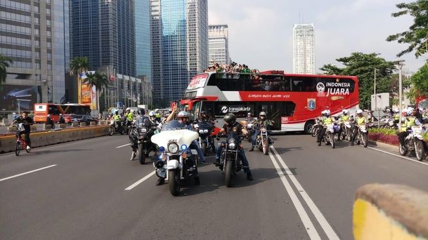 Polisi Kawal Konvoi Kemenangan Timnas U-22 ke Istana Negara