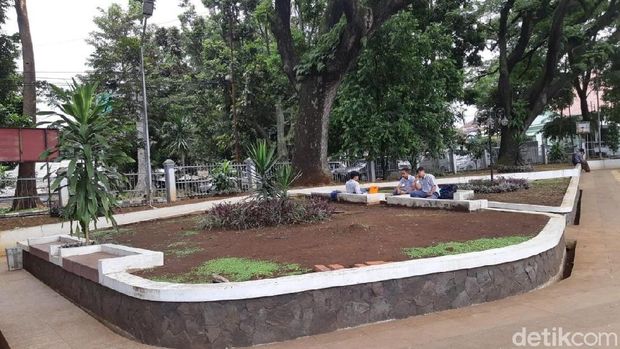 Ridwan Kamil Jawab Kritik Netizen Soal Dilan Corner