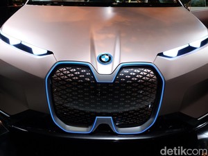 Mobil Canggih BMW Vision iNext Mulai Diperkenalkan