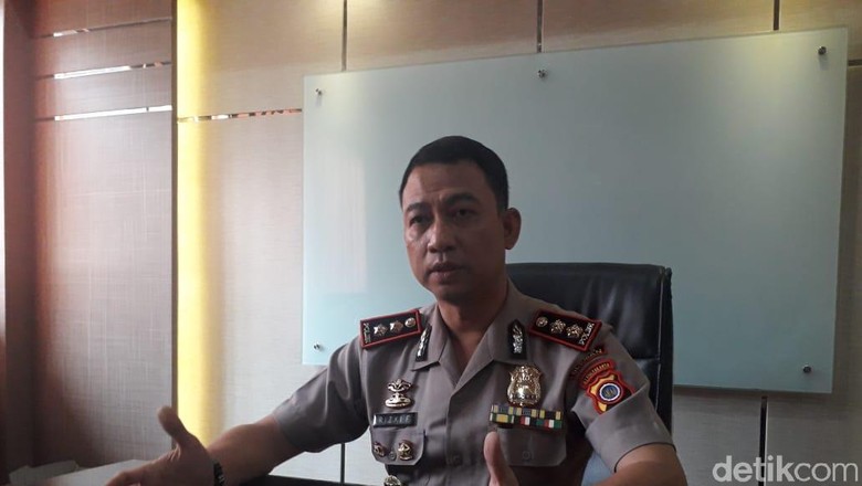Polisi Sebut Modus Pembakaran Mobil Caleg PDIP Beda dengan Kasus Jateng Polisi Sebut Modus Pembakaran Mobil Caleg PDIP Beda dengan Kasus Jateng