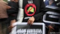 Isu-isu pelanggaran HAM kembali didengungkan.