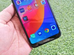 Unboxing Honor 8A, Smartphone Murah Desain Cukup Mewah