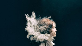 Smoke kategori Motion karya fotografer Alexey Holod asal Rusia. (Foto: Sony)