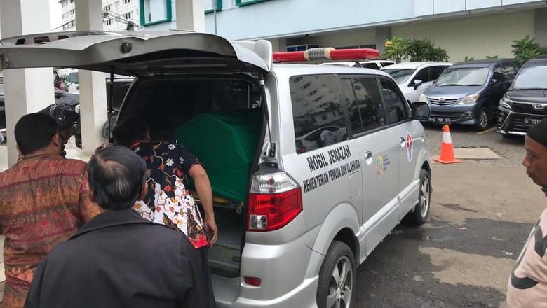 Jenazah Eks Menpora Mahadi Sinambela akan Dimakamkan di Pondok Rangon Jenazah Eks Menpora Mahadi Sinambela akan Dimakamkan di Pondok Rangon