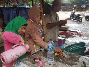Gaya Kampanye Padagang Starling Nyaleg Door to Door Rumah Warga