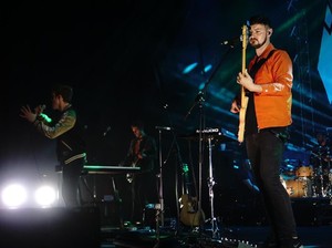 Kodaline Buka Konser di Jakarta dengan Follow Your Fire
