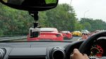 Saat Puluhan Ferrari Uji Jalan Tol Trans Jawa