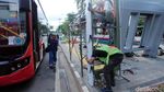 Pembangunan Halte Metrotrans di Senayan