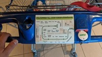 Supermarket di Swedia ini pasang peta di kereta belanja. Memang selama ini banyak orang bingung dan tersesat di supermarket. Istimewa/Boredpanda.