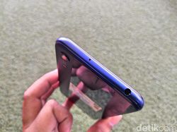 Unboxing Honor 8A, Smartphone Murah Desain Cukup Mewah