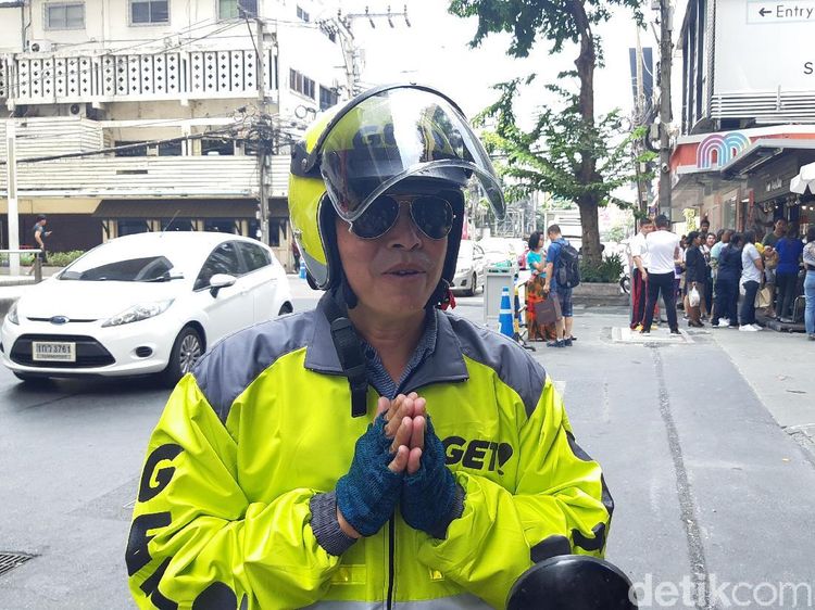 Biasa Naik Go-Jek? Kalau yang Ini Aksi Driver Get di Thailand