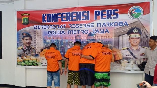 Salah satu pelaku ditembak kakinya karena melawan.
