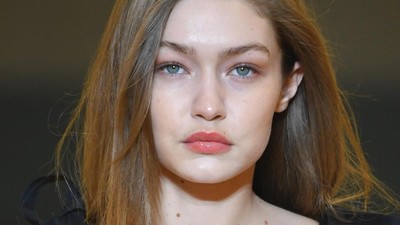 8 Makeup & Skincare Murah yang Dipakai Artis Dunia