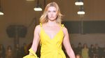 Penampilan Gigi Hadid di Paris Fashion Week Usai Bikin Heboh