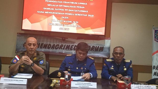 Kemendagri Siapkan 1,6 Juta Linmas yang Terlatih Bela Diri untuk Jaga TPS