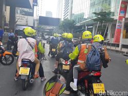 Biasa Naik Go-Jek? Kalau yang Ini Aksi Driver Get di Thailand