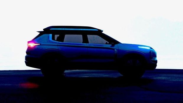 Tampak samping mobil listrik terbaru Mitsubishi