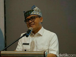 Warga Banyuwangi Diajak Diet Kantong Plastik