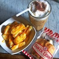 Di 5 Kafe Kekinian Ini Ada Singkong Goreng Mentega hingga Karamel