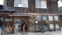 Prefektur Ehime masih lekat dengan suasana desa. Ehime punya banyak perkebunan, salah satunya wisata petik stroberi di Akamatsu Farm. (Bonauli/detikTravel)