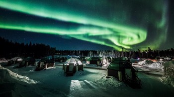 Arctic Snowhotel, Rovaniemi, menjadi kawasan yang beruntung untuk dapat bisa menjadi saksi bisu dari aurora borealis yang indah ini. Foto: REUTERS/Alexander Kuznetsov.