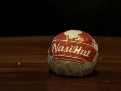 Putus Kuliah, Pria Ini Kantongi Ratusan Juta dari Burger Nasi